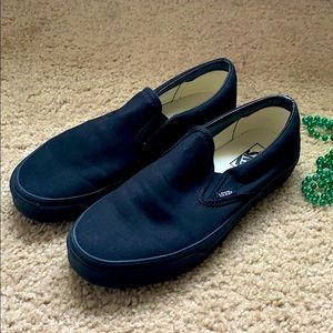 VANS black men’s size 9 sneakers
